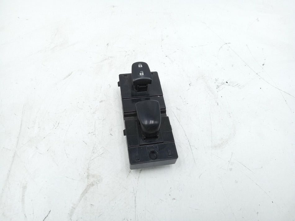 Pulsantiera Anteriore Destra NISSAN Qashqai Serie