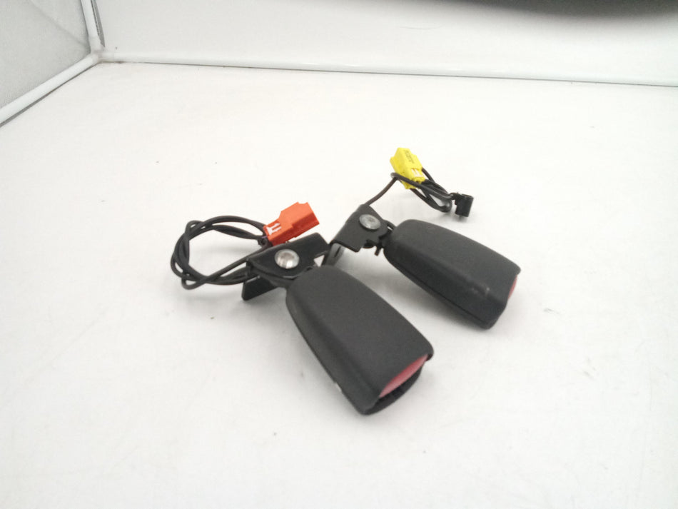 Aggancio cintura di sicurezza posteriore VOLVO C30 1° Serie