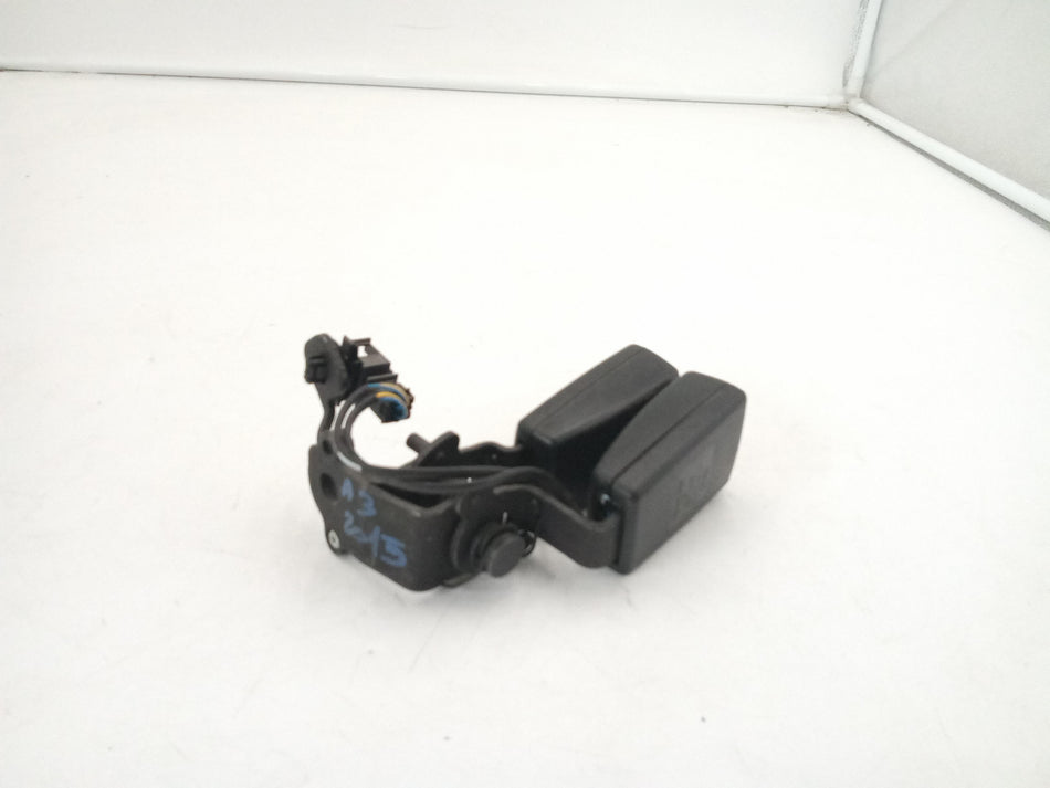 Aggancio cintura di sicurezza posteriore AUDI A3 Serie (8V1) (12>18)