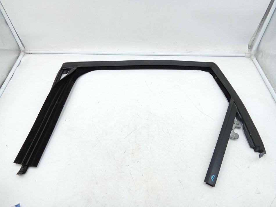 Guarnizione Portiera Posteriore Sinistra ALFA ROMEO 159 Sportwagon Serie (05>11)