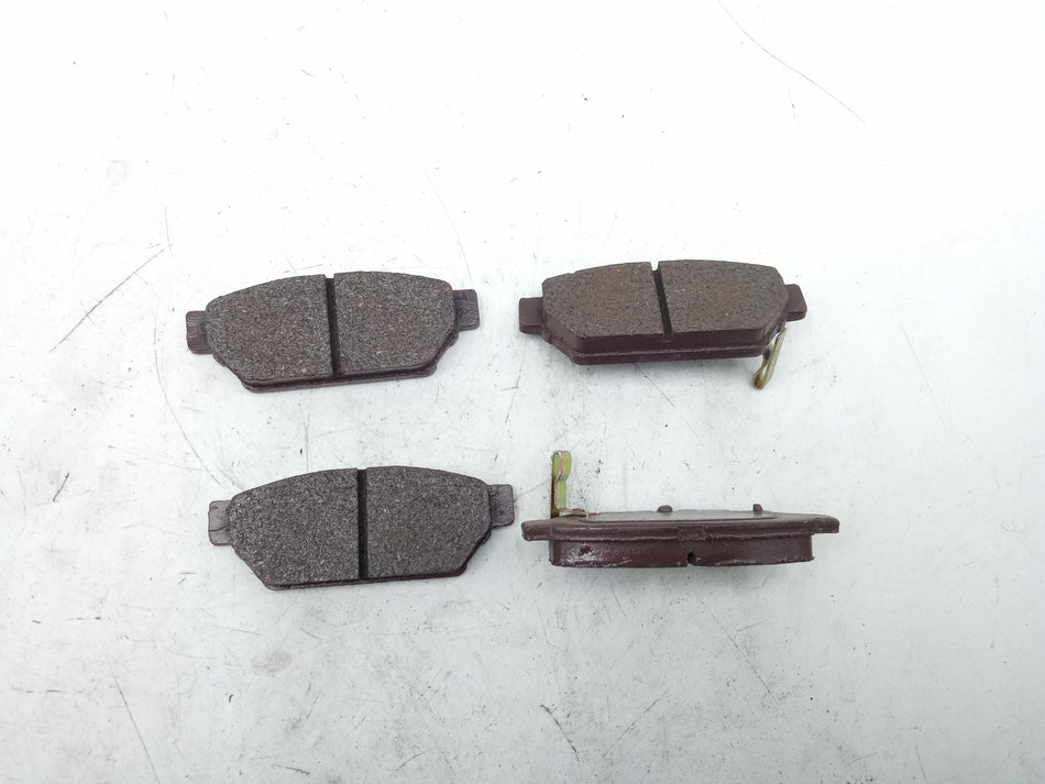Pastiglie freni MITSUBISHI Carisma Berlina (97>99)