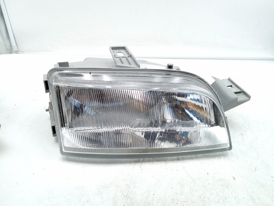 Faro anteriore Destro FIAT Punto Berlina 3P
