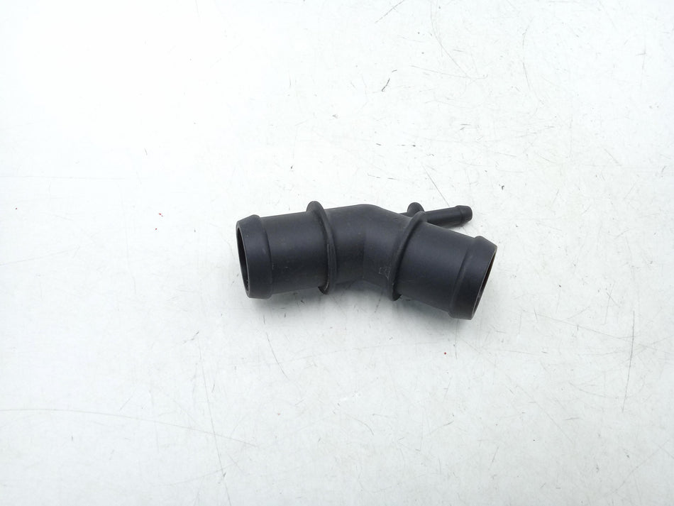 Raccordo tubo acqua AUDI TT Cabrio Serie (8N3) (98>06)