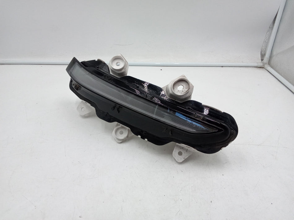 Faro di posizione DX PEUGEOT 208 Serie (19>)