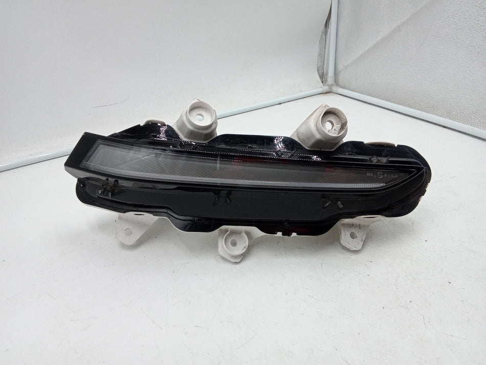 Faro di posizione DX PEUGEOT 208 Serie (19>)
