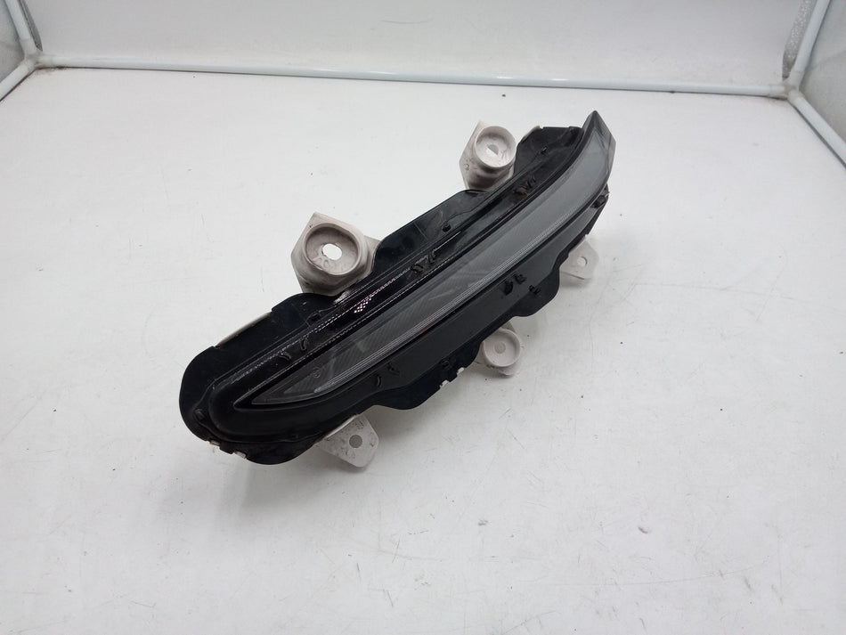 Faro di posizione SX PEUGEOT 208 Serie (19>)