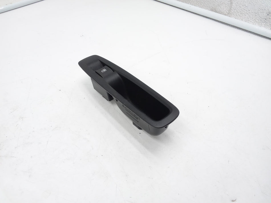 Pulsantiera Posteriore Destra RENAULT Megane Serie (15>)