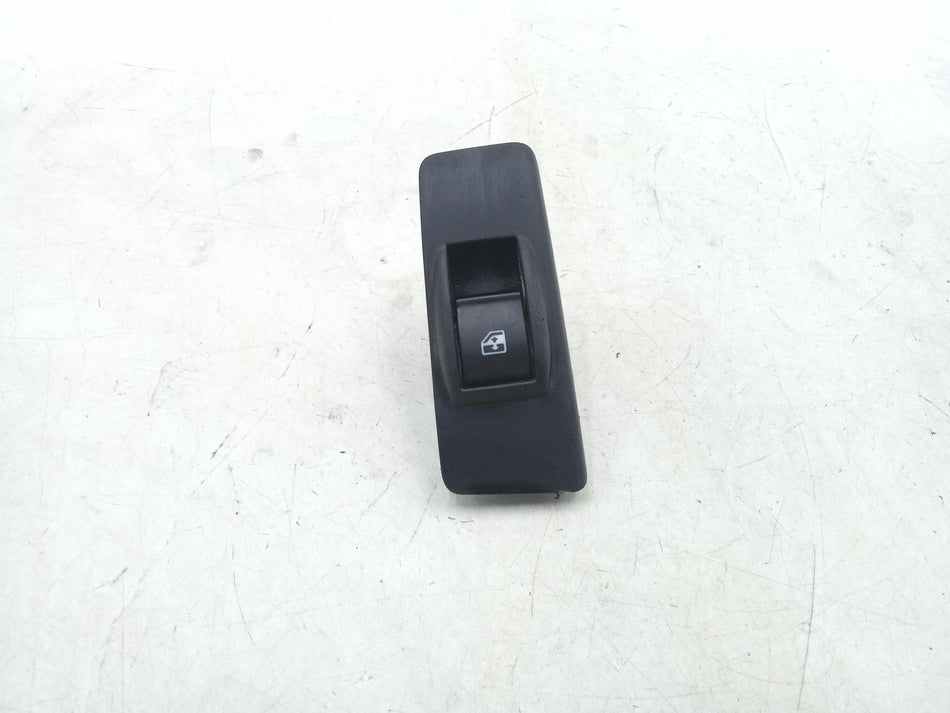 Pulsantiera Anteriore Sinistra FIAT Doblo Cargo (10>18)