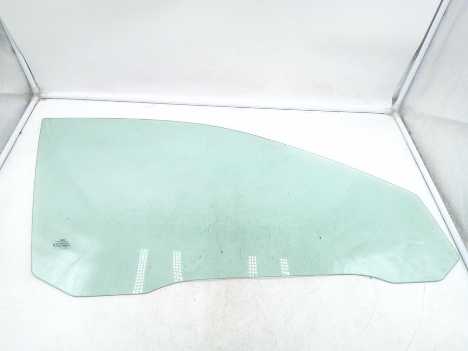 Vetro scendente anteriore destro AUDI A4 Avant (B5) (94>00)