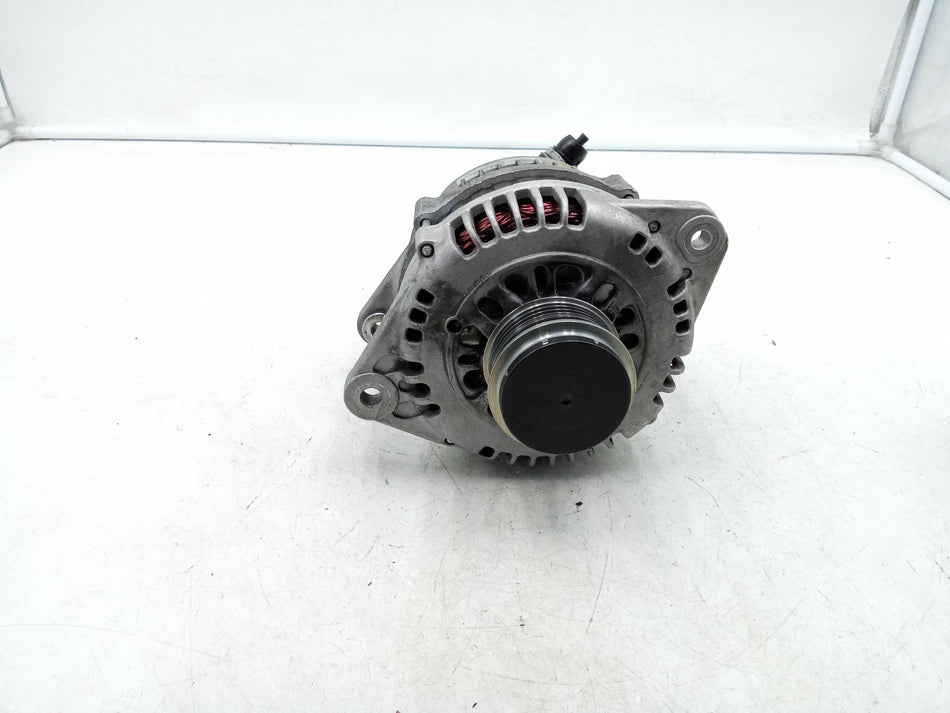 Alternatore OPEL Astra H Berlina