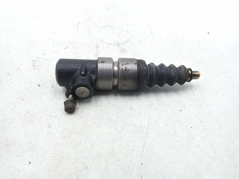 Cilindro frizione AUDI 100 Avant Serie C2 (435,436) (76>82)