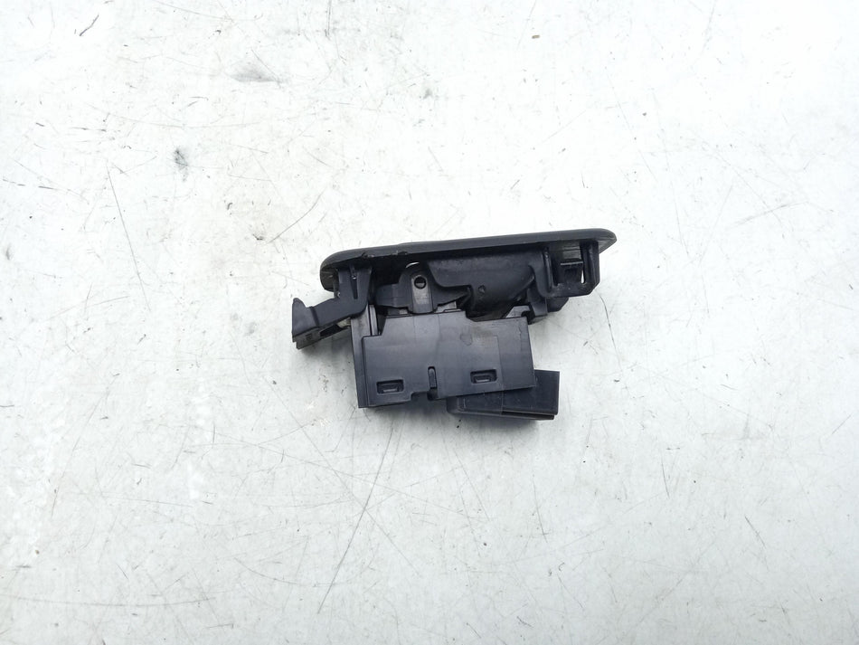 Pulsante Alzavetro Posteriore Sinistro JAGUAR XE Serie (X760) (15>)