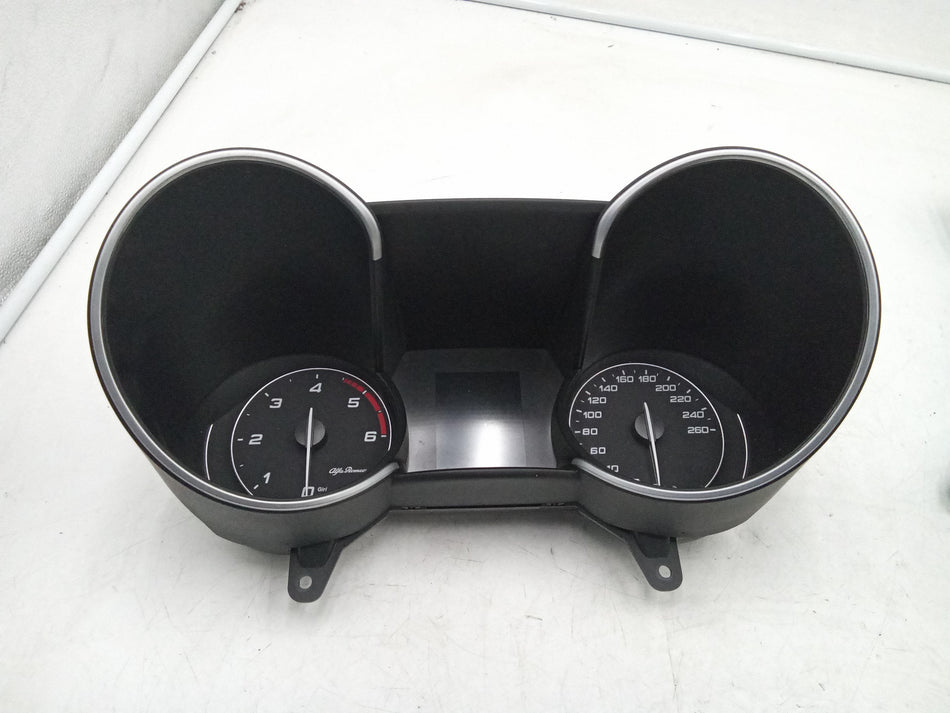 Quadro Strumenti ALFA ROMEO Giulia Serie (952_) (16>)