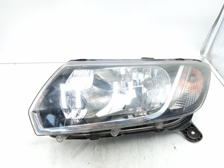 Faro Anteriore Sinistro DACIA Sandero Serie II (12>20)