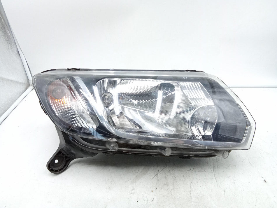 Faro anteriore Destro DACIA Sandero Serie II (12>20)