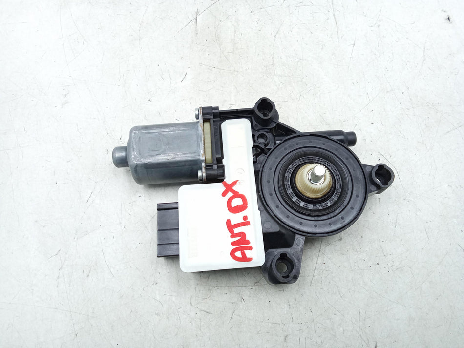 Motorino Alzavetro anteriore destra VOLKSWAGEN Polo 6° Serie