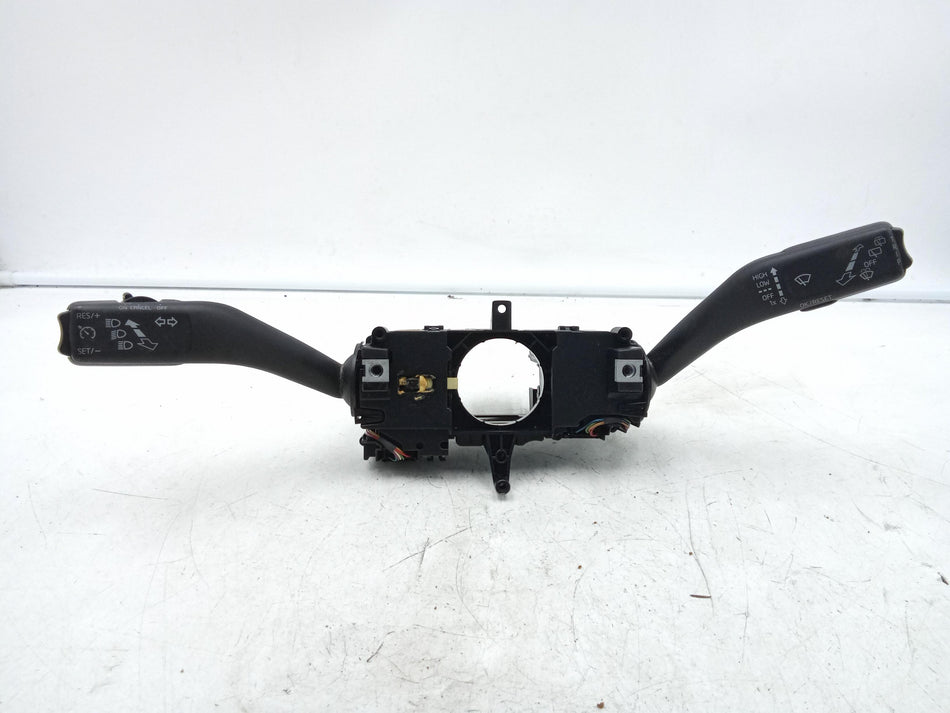 Devioluci VOLKSWAGEN Up Serie (122) (16>)
