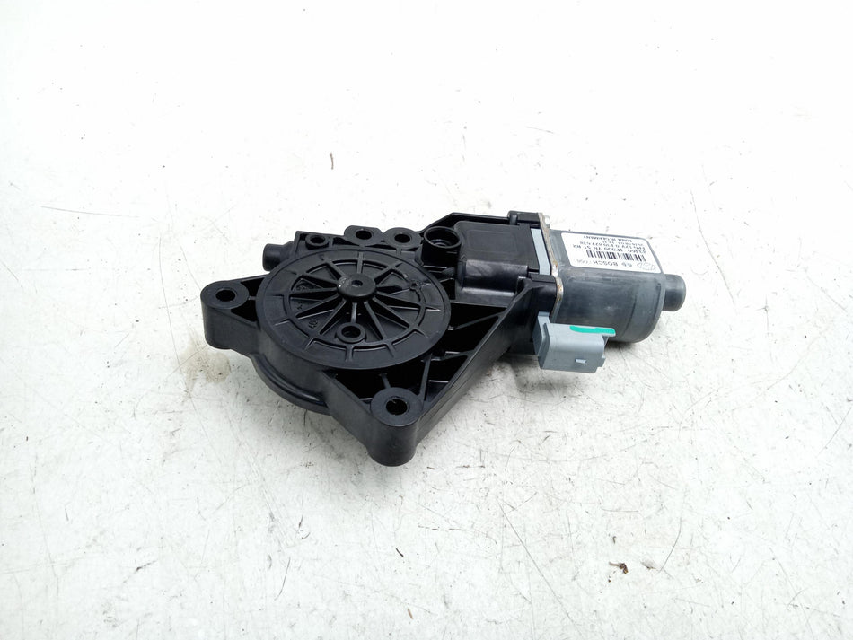 Motorino Alzavetro posteriore destra HYUNDAI iX20 Serie (10>19)