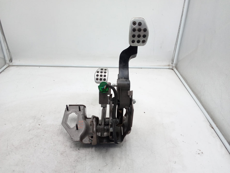 Pedaliera Freno + frizione CITROEN DS3 Cabrio (13>)