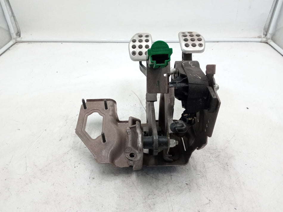 Pedaliera Freno + frizione CITROEN DS3 Cabrio (13>)