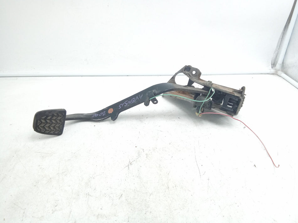 Pedale frizione TOYOTA Avensis Berlina 2° Serie