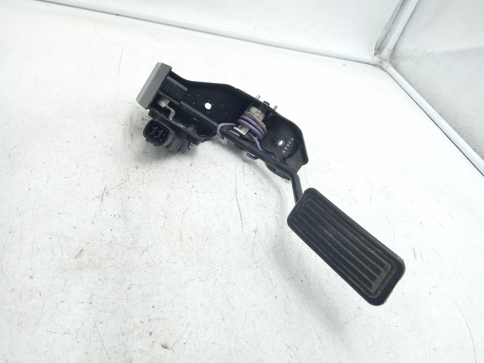 Pedale acceleratore TOYOTA Avensis Berlina 2° Serie