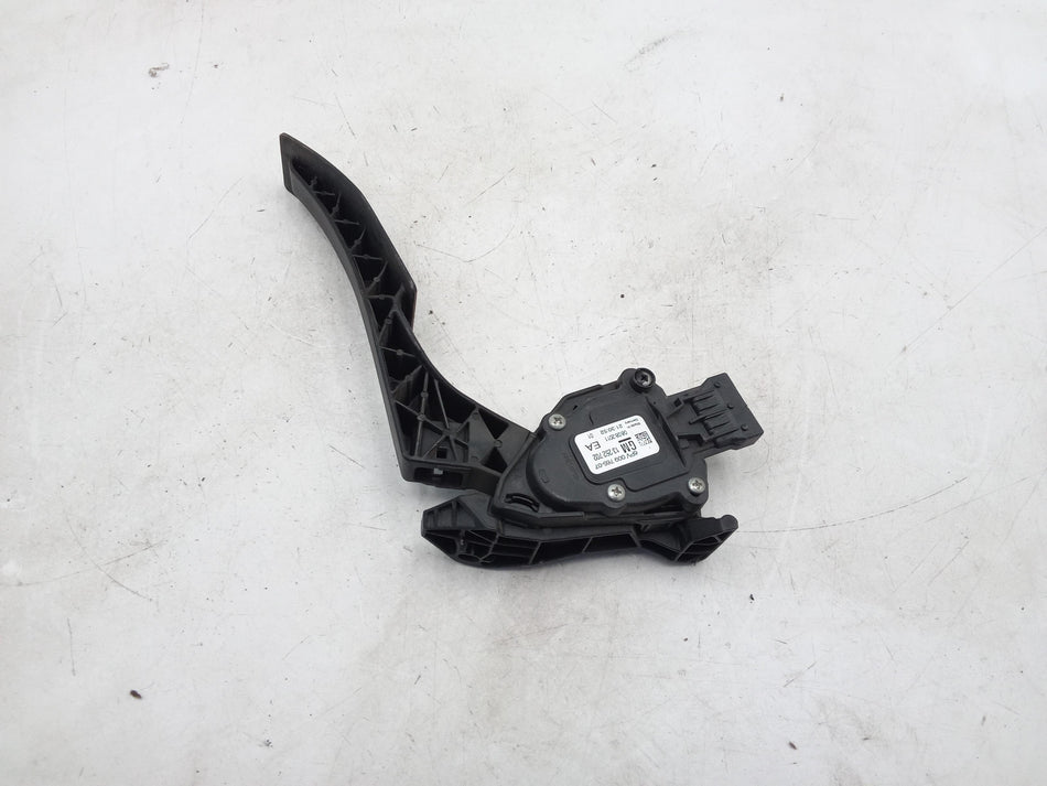 Pedale acceleratore OPEL Astra J