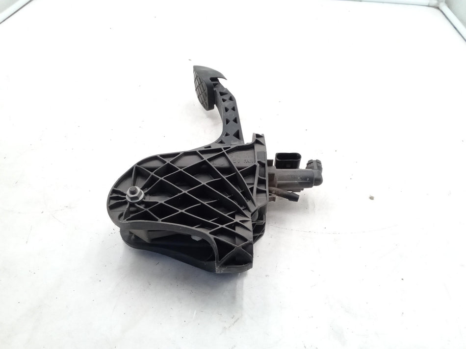 Pedale frizione VOLKSWAGEN Golf 6 Berlina (08>12)