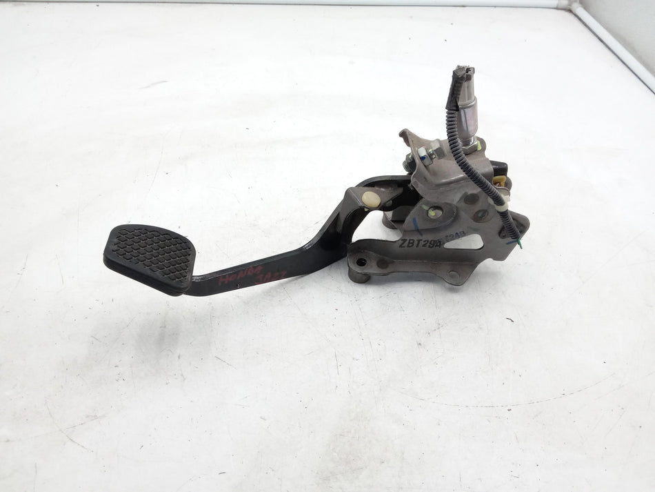 Pedale frizione HONDA Jazz Serie (02>08)