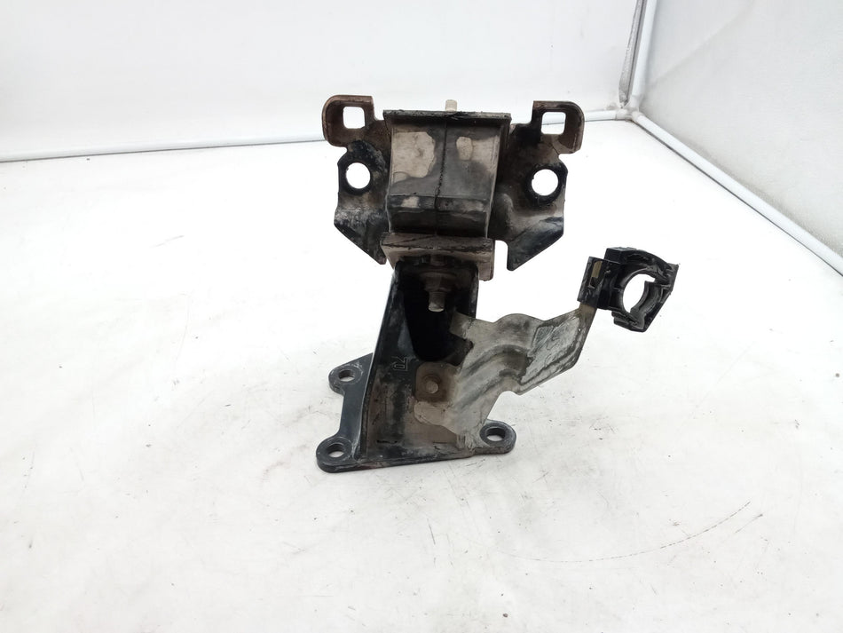 Supporto motore MITSUBISHI Pajero Sport