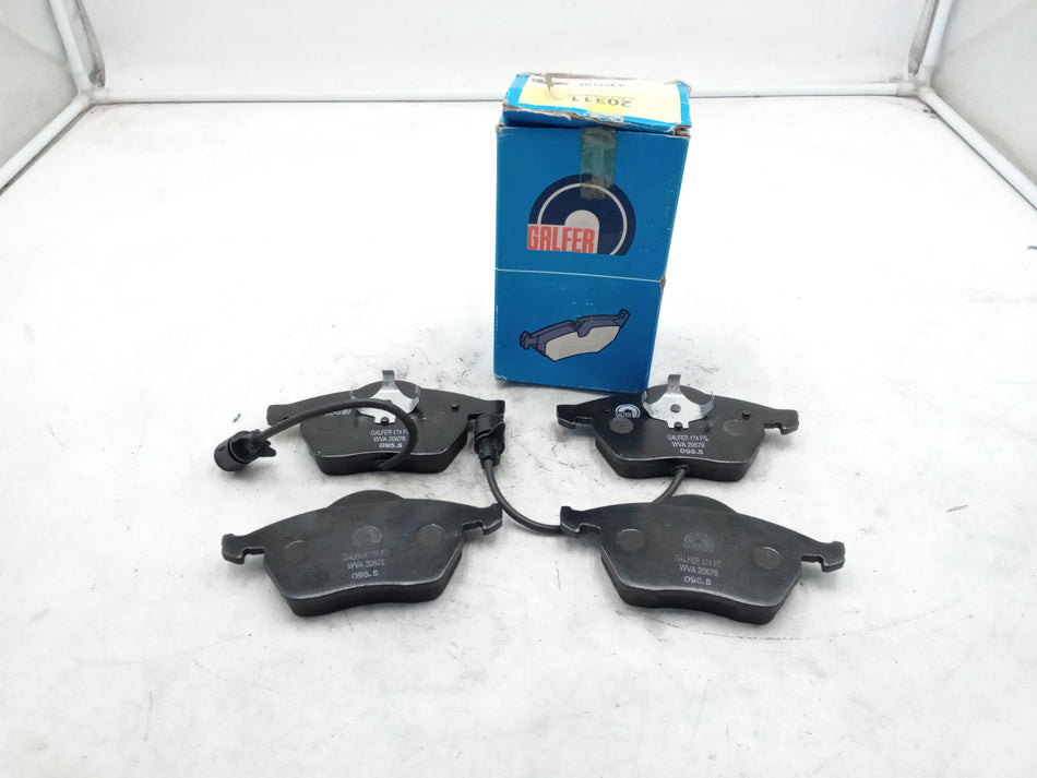 Pastiglie freno anteriori AUDI A6 Avant Serie C4 (4A5) (94>97)