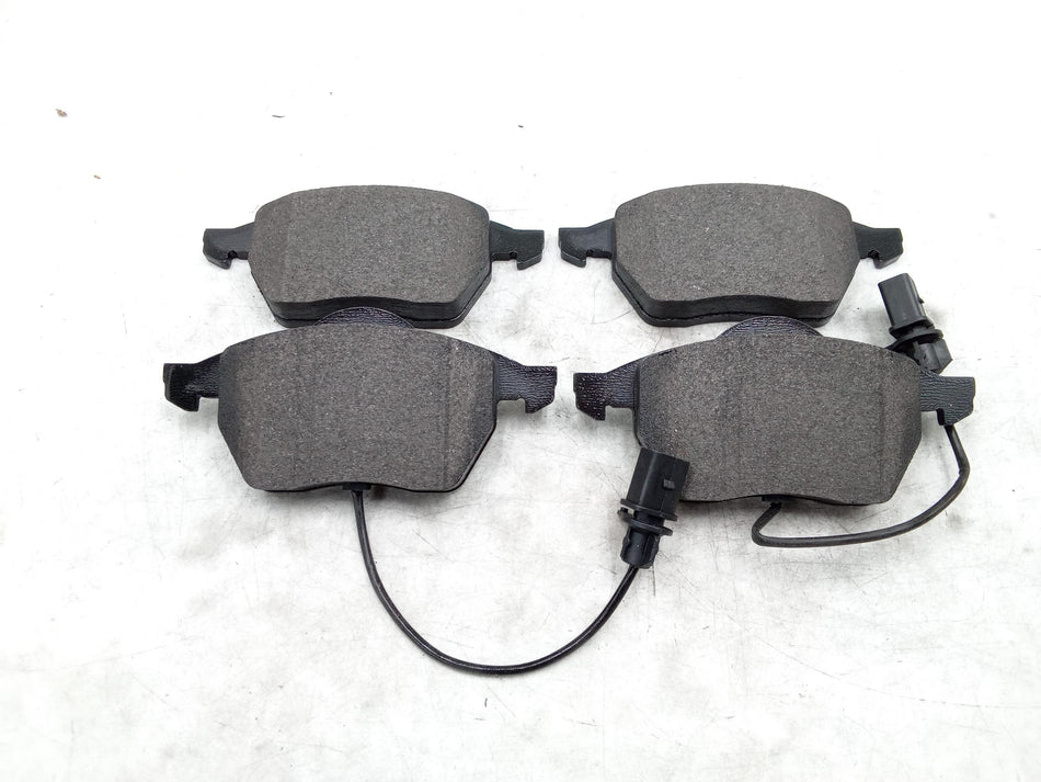 Pastiglie freno anteriori AUDI TT Cabrio Serie (8N3) (98>06)