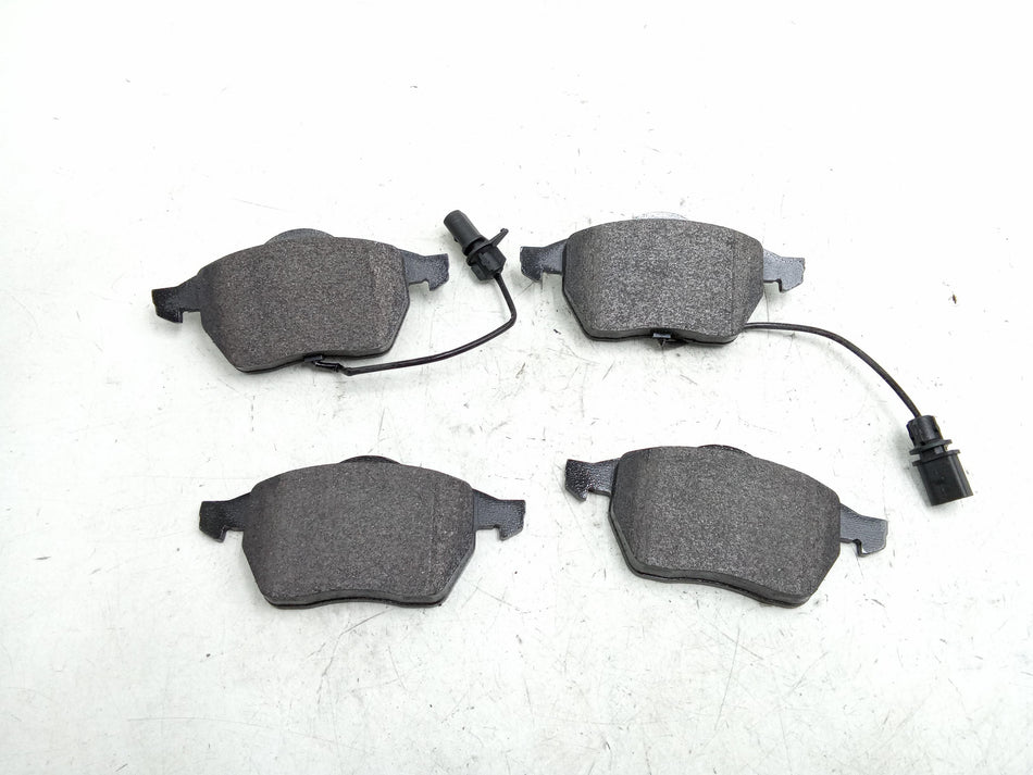 Pastiglie freno anteriori AUDI TT Serie (8N3) (98>06)