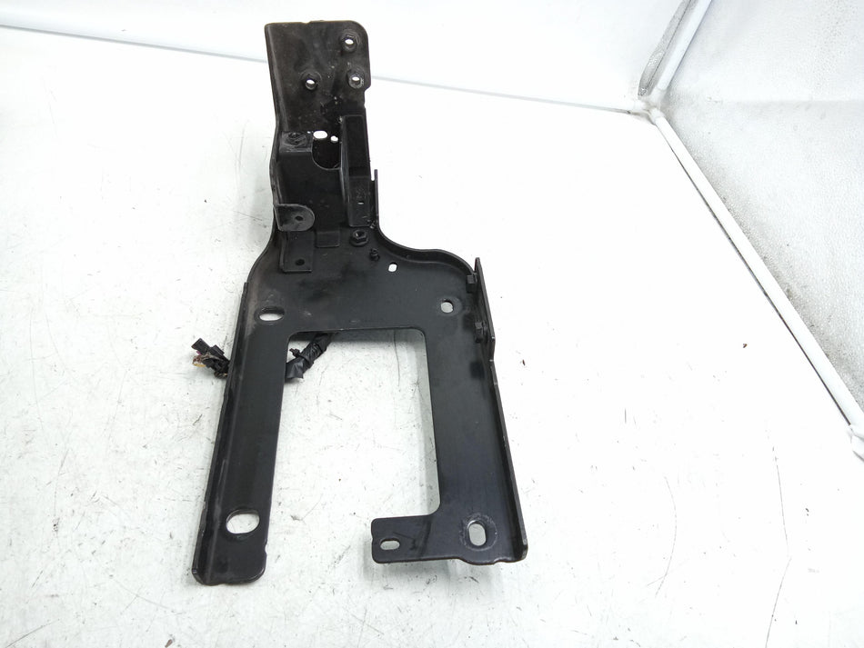 Supporto radiatore acqua destro LAND ROVER Discovery Sport (L550) (19>)