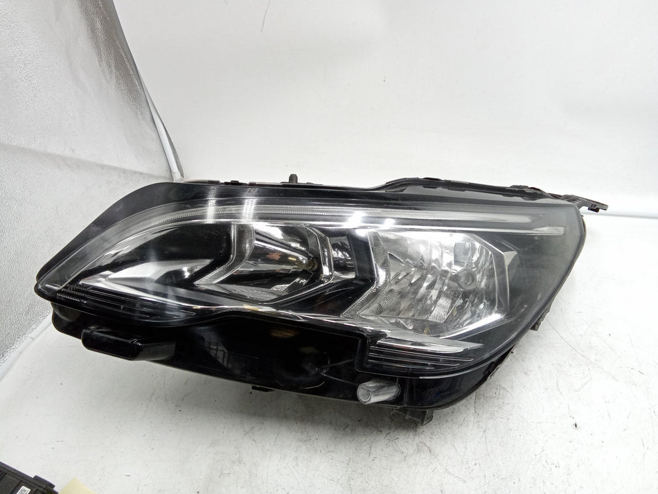 Faro Anteriore Sinistro PEUGEOT 5008 (2017>)